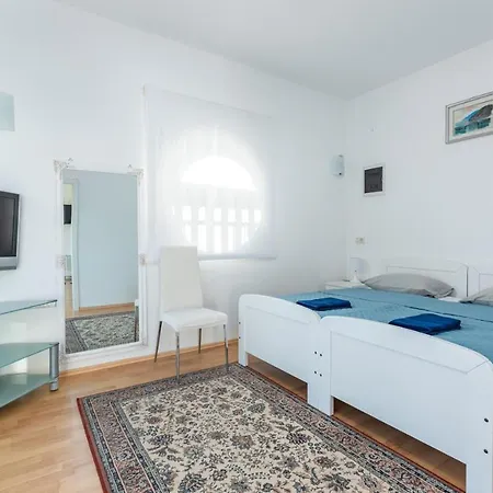 Villa Casa Lungomare With Pool