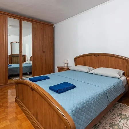Casa Lungomare With Pool Umag